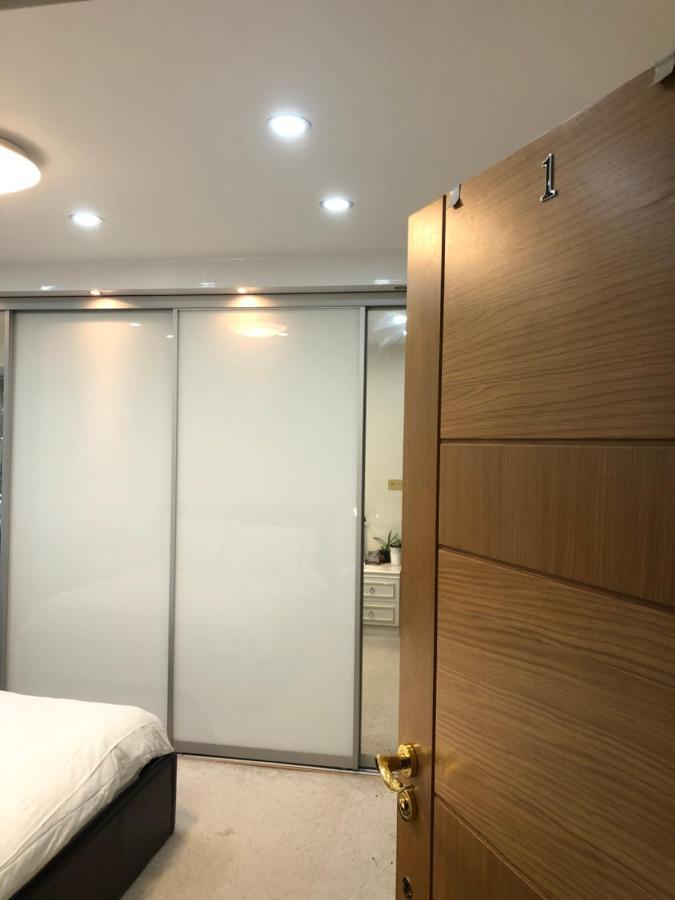 Lyndon B&B โซลิฮัล ภายนอก รูปภาพ